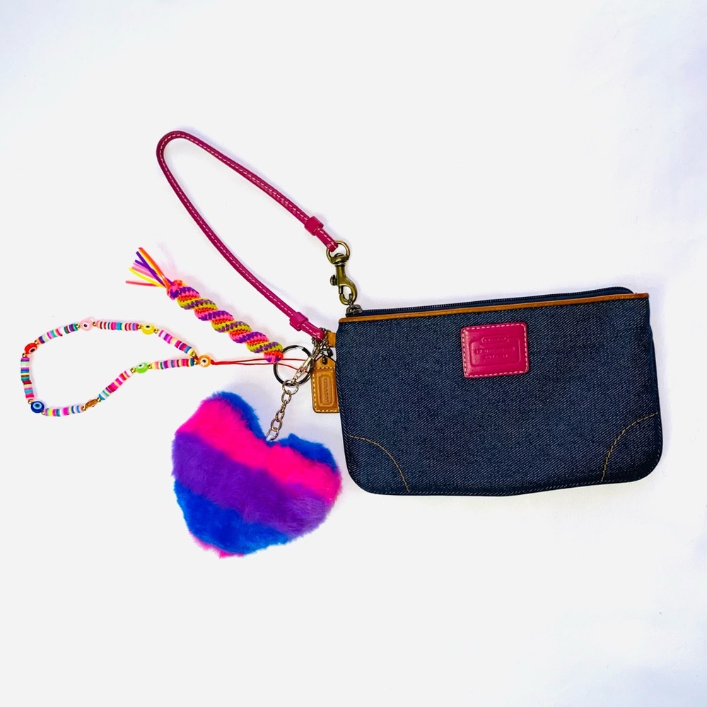 Y2K Coach Pink & Denim Wristlet. Vintage Dark Blue Coach Zipper Handbag 💖